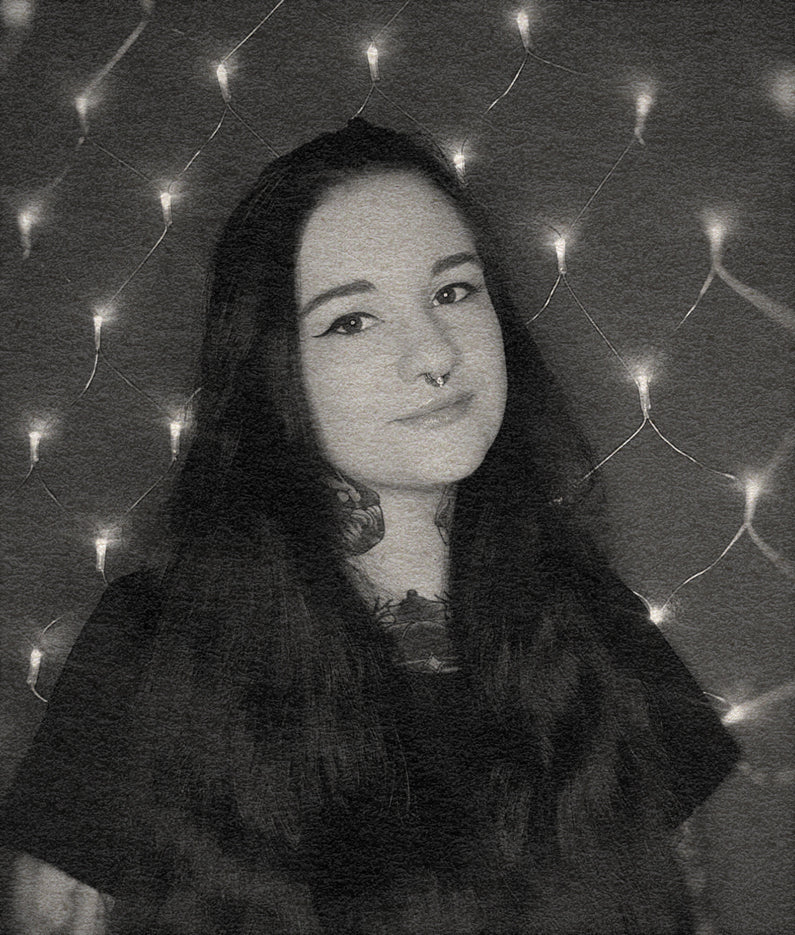 Leonie Leutner - Bloody Mess